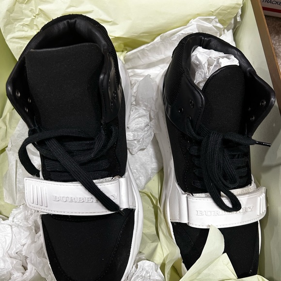 Burberry sneaker - Picture 3 of 7